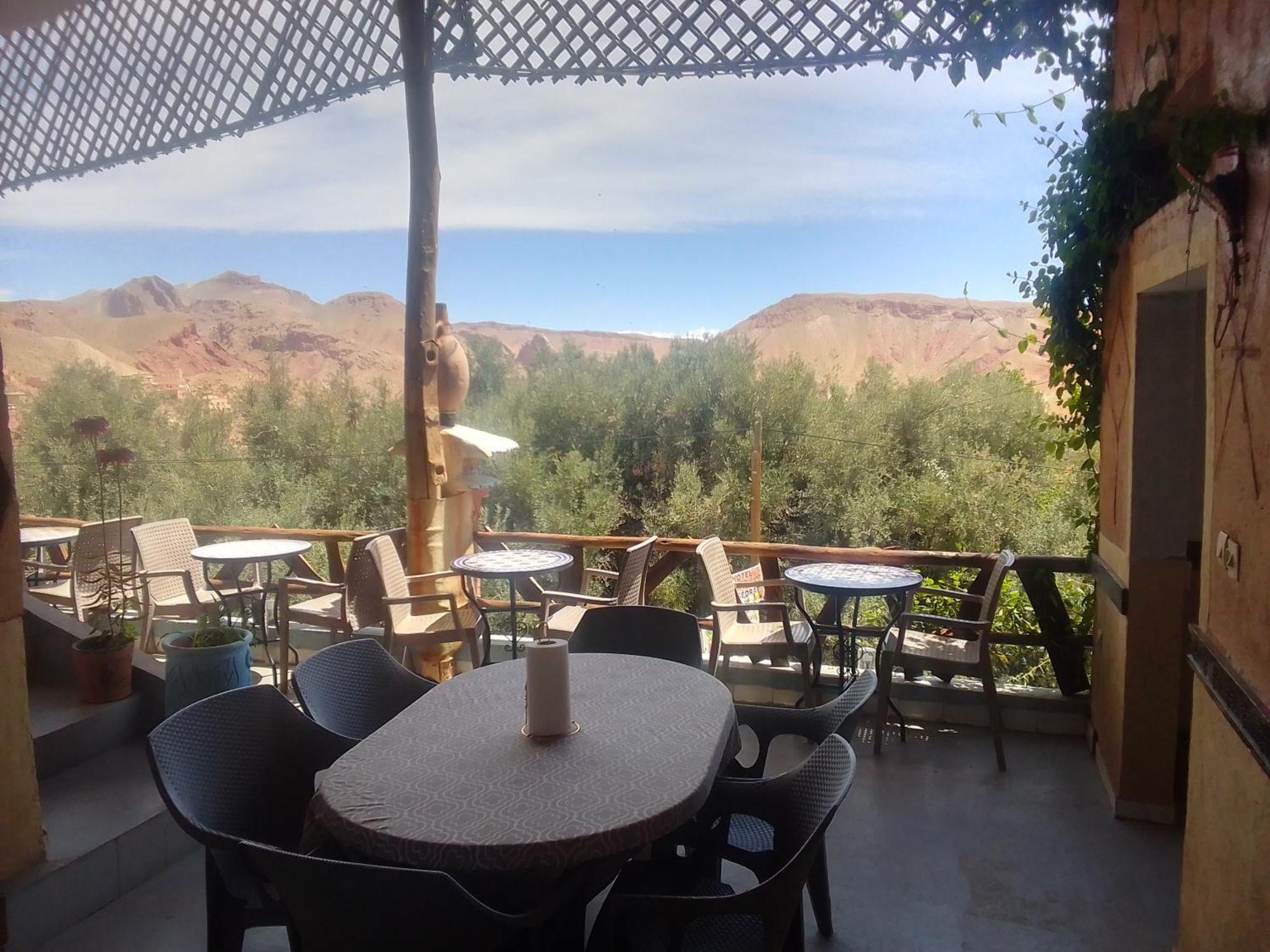 Apartment Restaurant Ait Saderat *